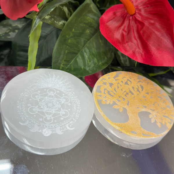 SELENITE CHARGING PLATE – Cleanse, Recharge & Radiate Light
