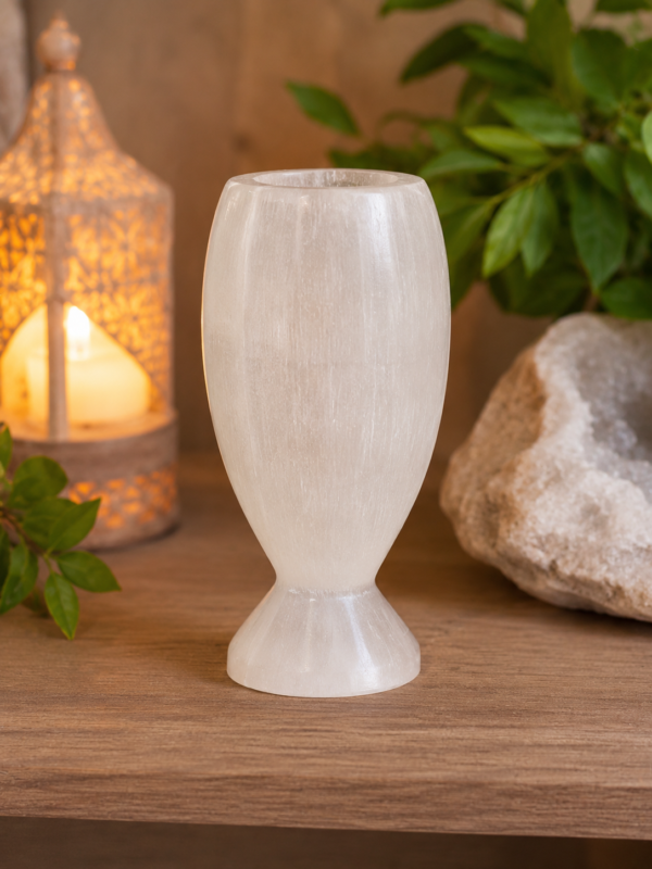 Coupe en Sélénite Naturelle – Symbole de Pureté et de Paix Intérieure